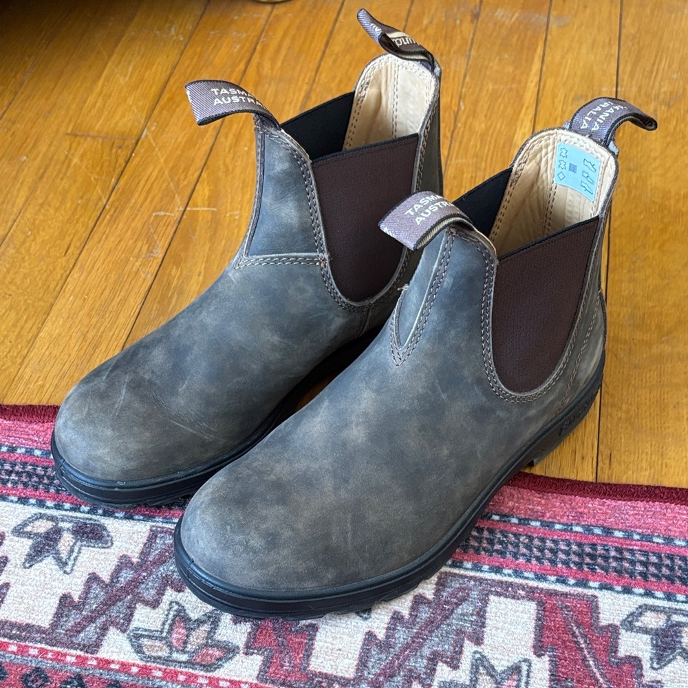 Blundstone Size 5.5 Classic Chelsea Boot 585 Rustic Brown